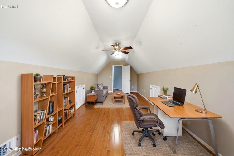 Listing Image 21