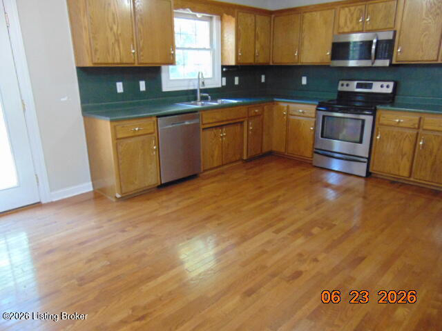 Listing Image 5