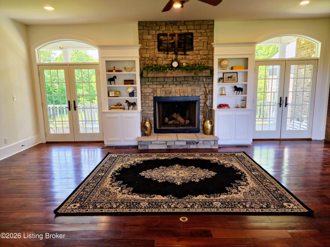 Listing Image 6