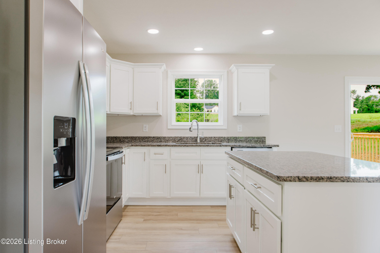 Listing Image 15
