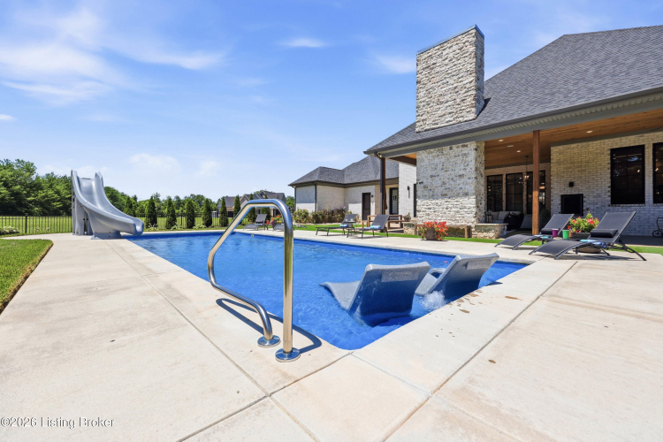 Listing Image 106
