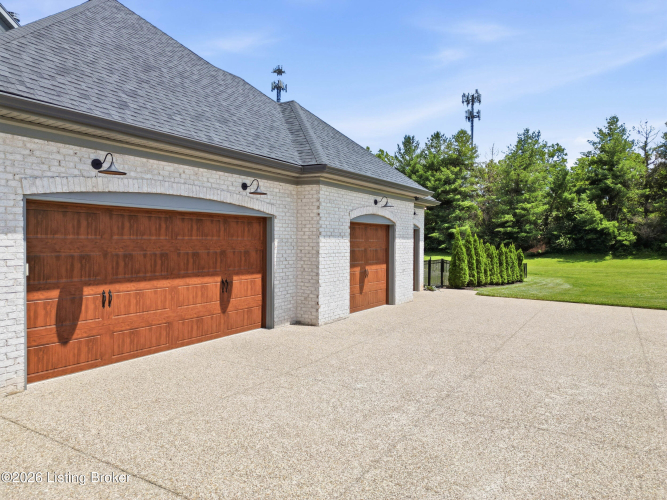 Listing Image 115