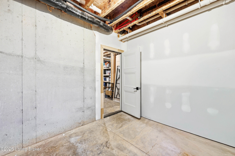 Listing Image 89