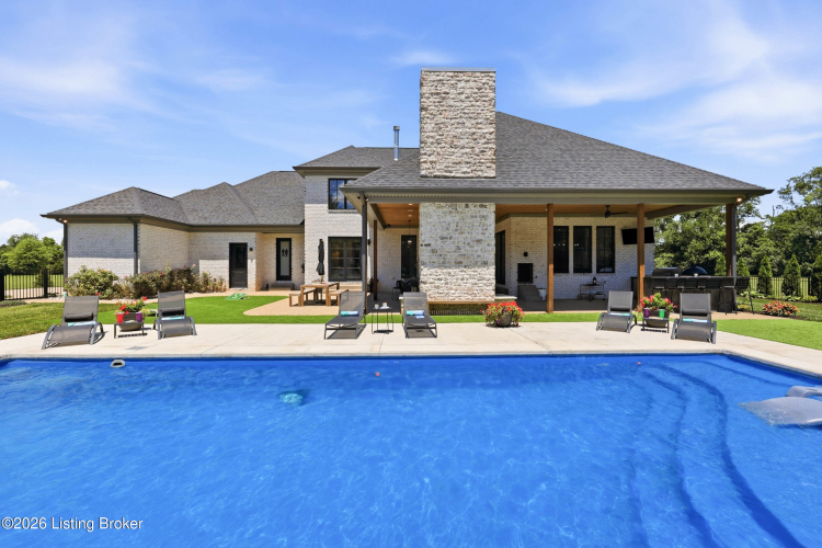 Listing Image 100