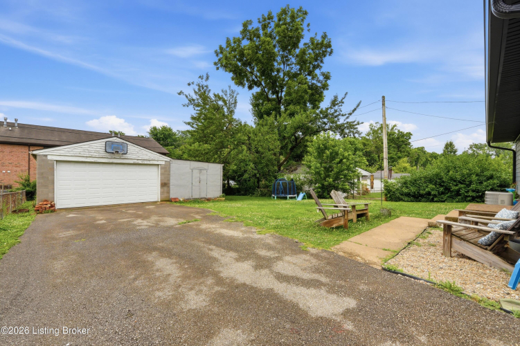 Listing Image 28