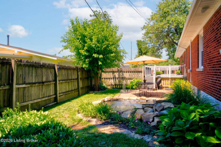 Listing Image 12