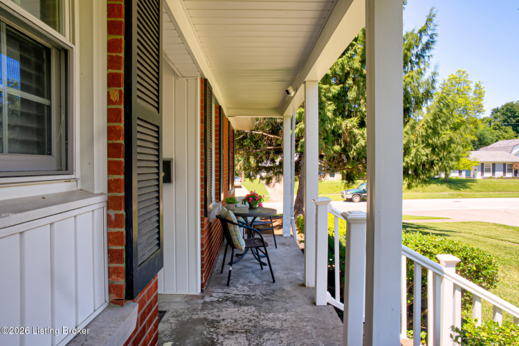 Listing Image 5