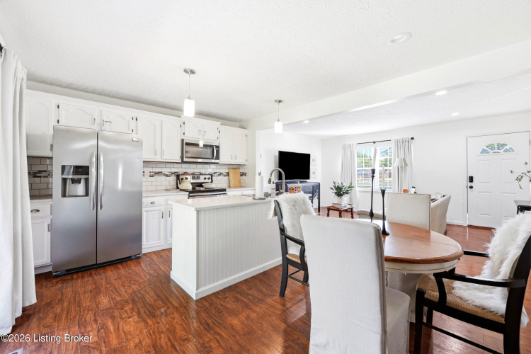 Listing Image 15