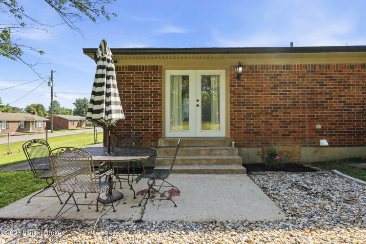 Listing Image 24