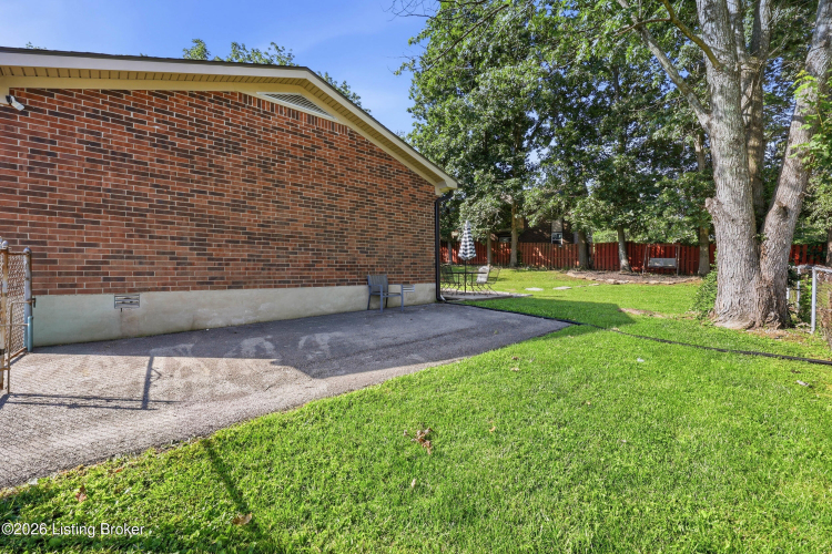 Listing Image 28