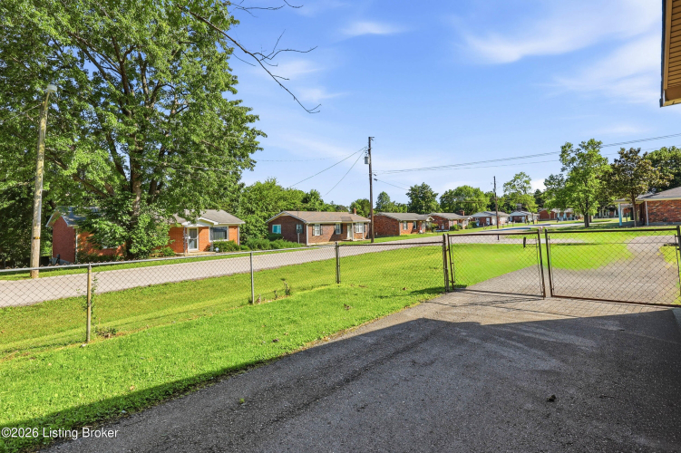 Listing Image 29