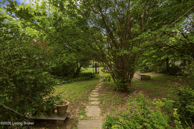Listing Image 26