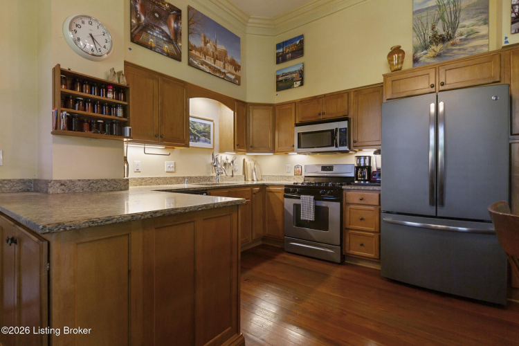 Listing Image 9