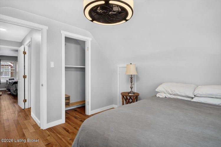 Listing Image 21