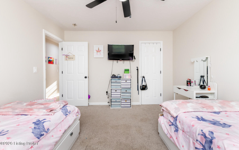 Listing Image 54