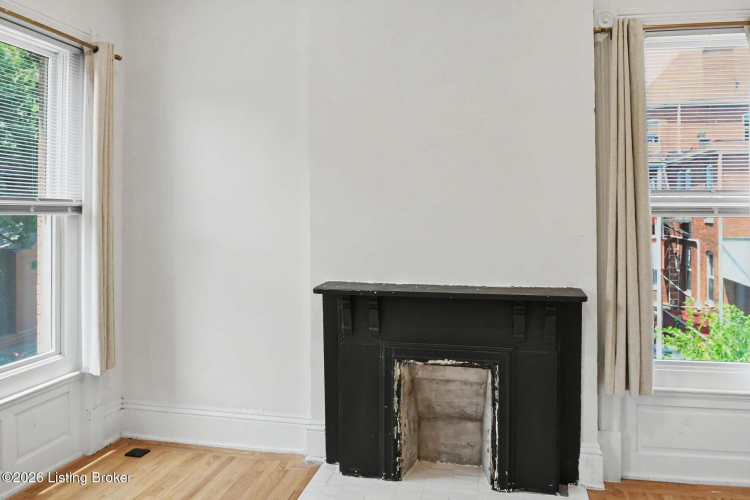Listing Image 50