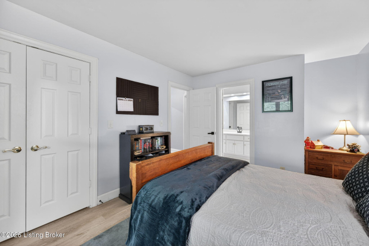 Listing Image 58