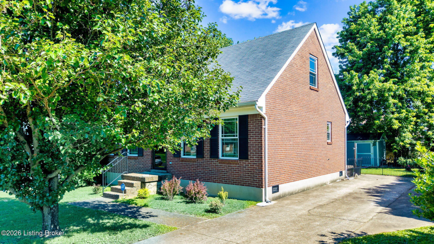 Listing Image 41