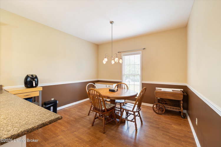 Listing Image 14