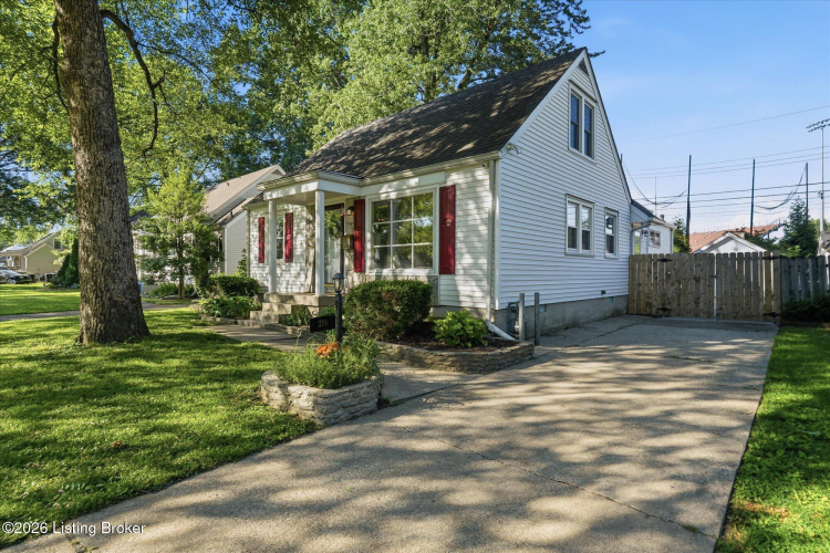 Listing Image 3