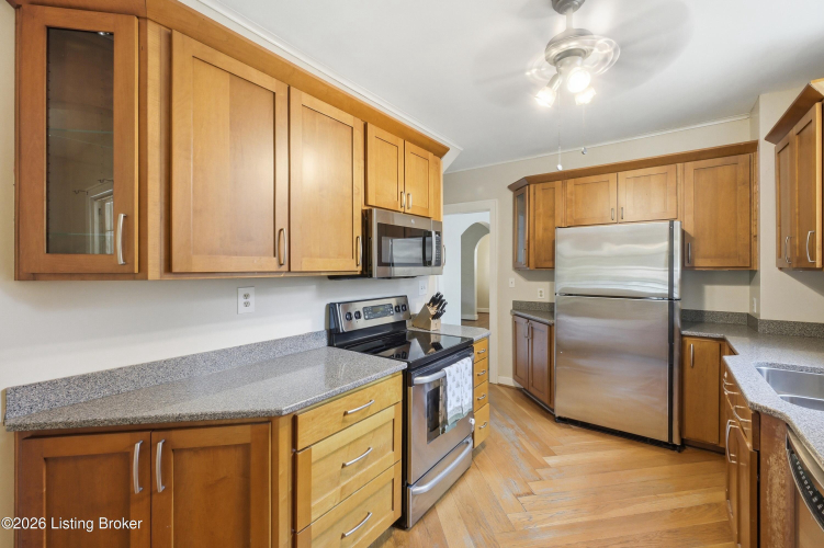 Listing Image 15