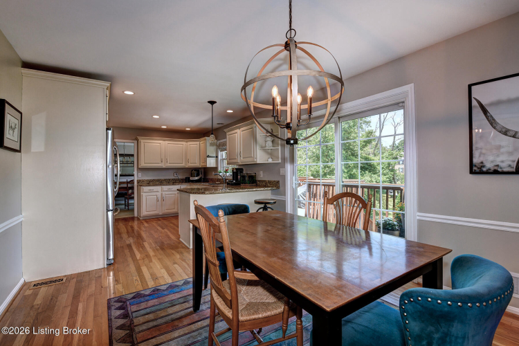 Listing Image 15