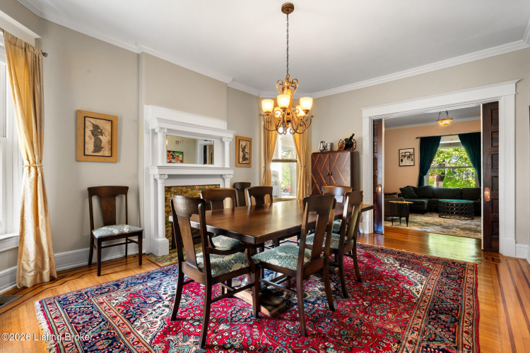 Listing Image 12