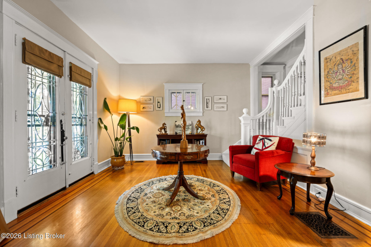 Listing Image 5