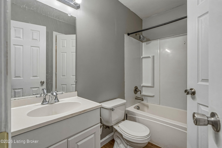Listing Image 14