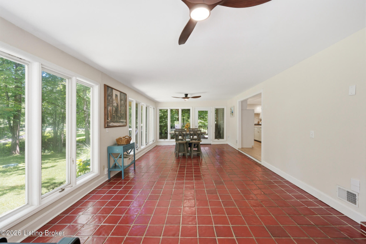 Listing Image 50