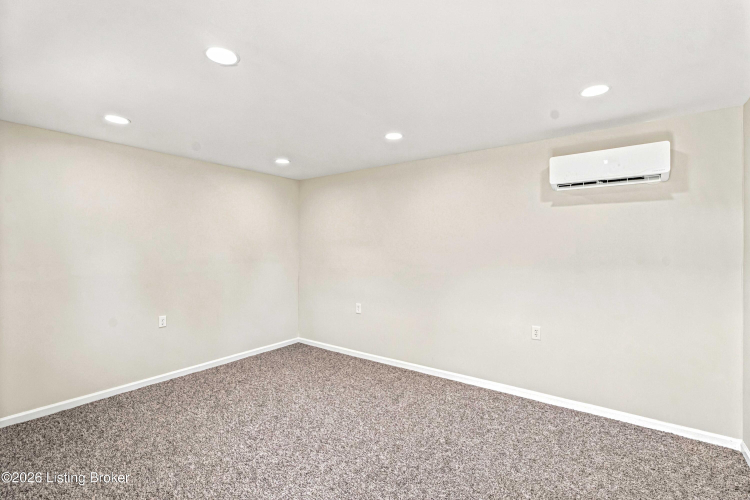 Listing Image 51