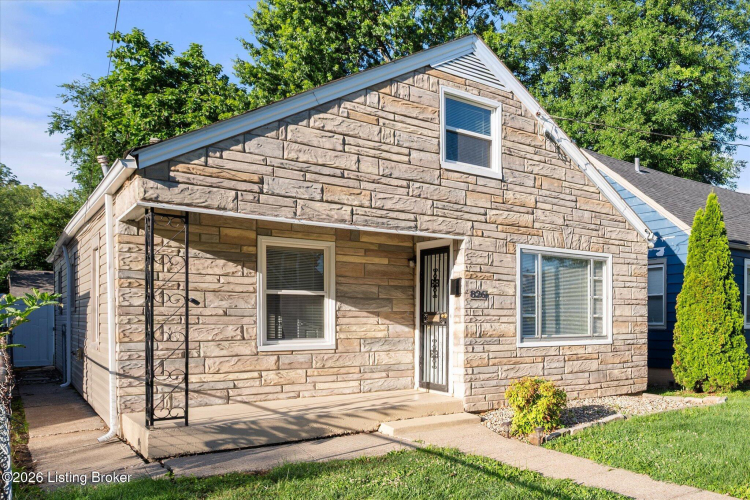 Listing Image 4