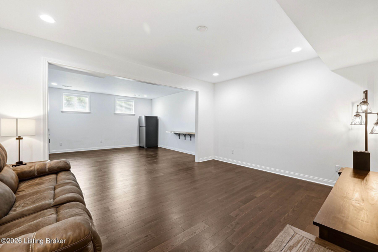 Listing Image 55