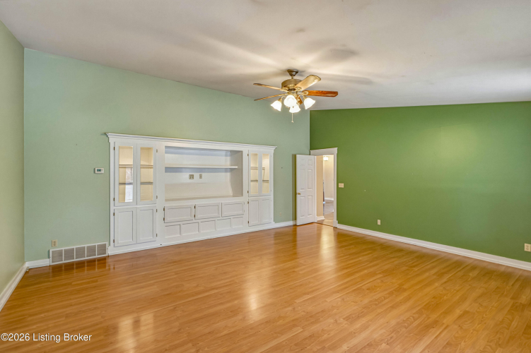 Listing Image 53