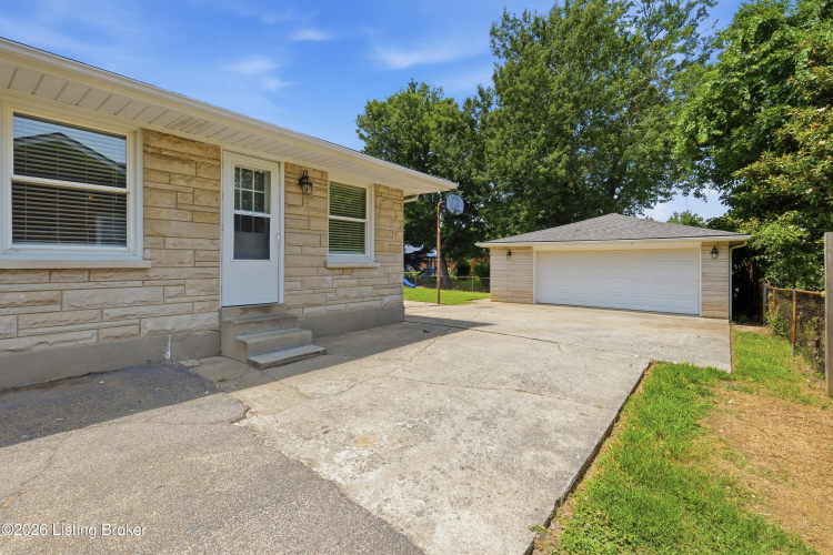 Listing Image 39