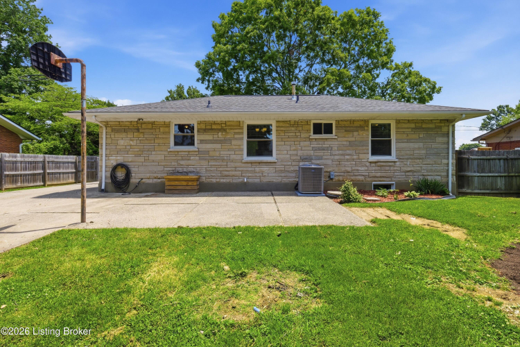 Listing Image 44