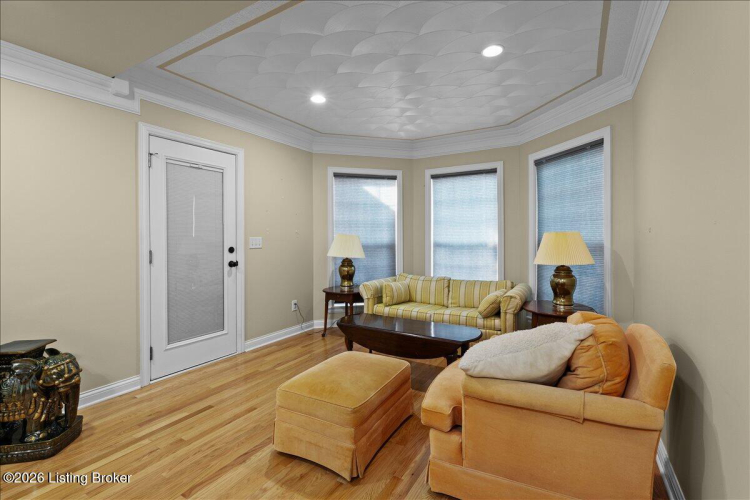 Listing Image 22
