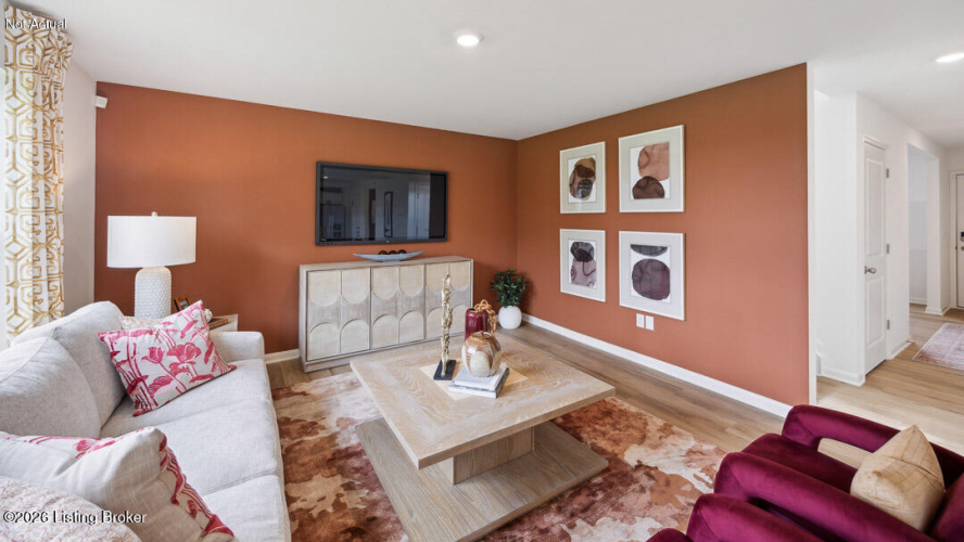 Listing Image 11
