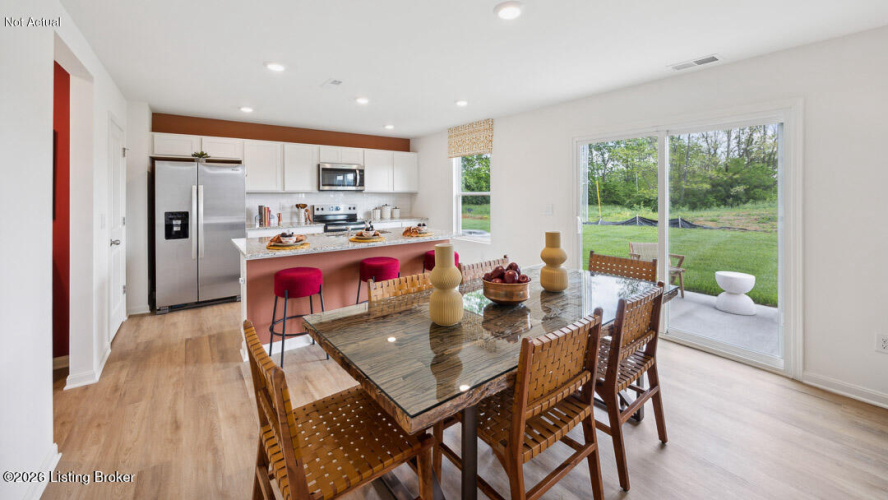Listing Image 9