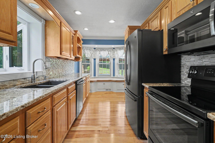 Listing Image 22