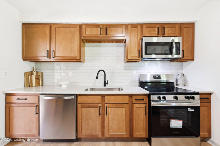 Listing Image 13