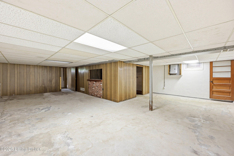 Listing Image 28
