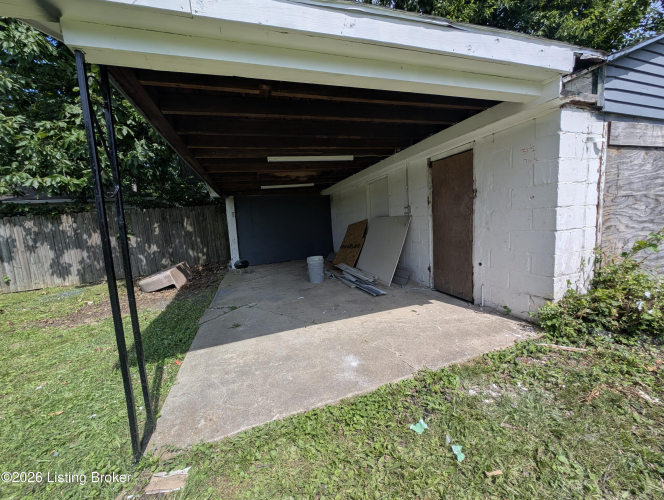 Listing Image 42