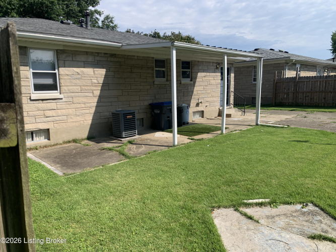 Listing Image 17