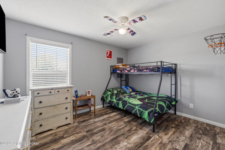Listing Image 16