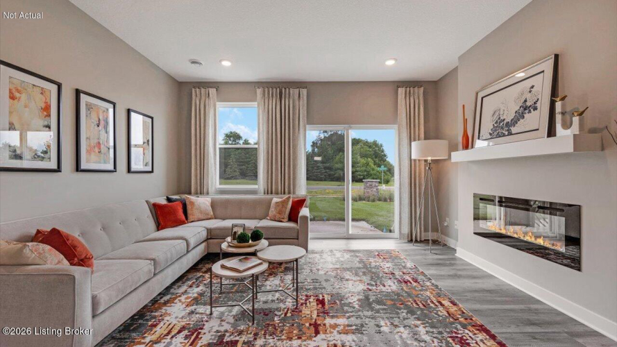 Listing Image 8