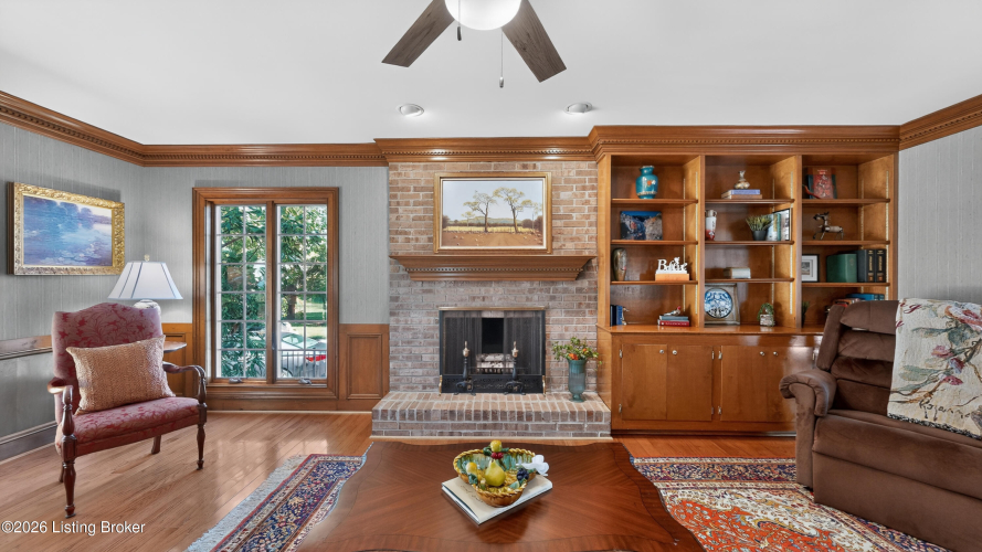 Listing Image 12