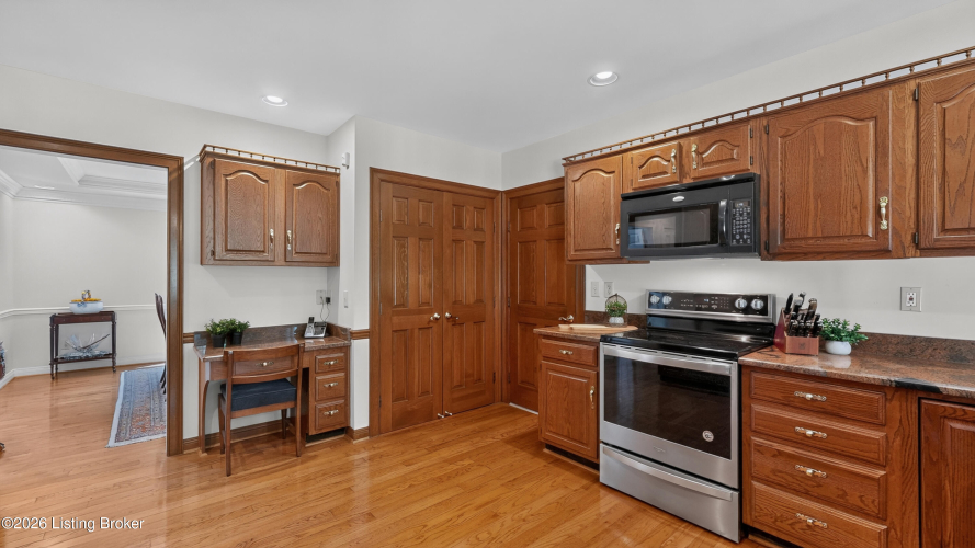 Listing Image 19