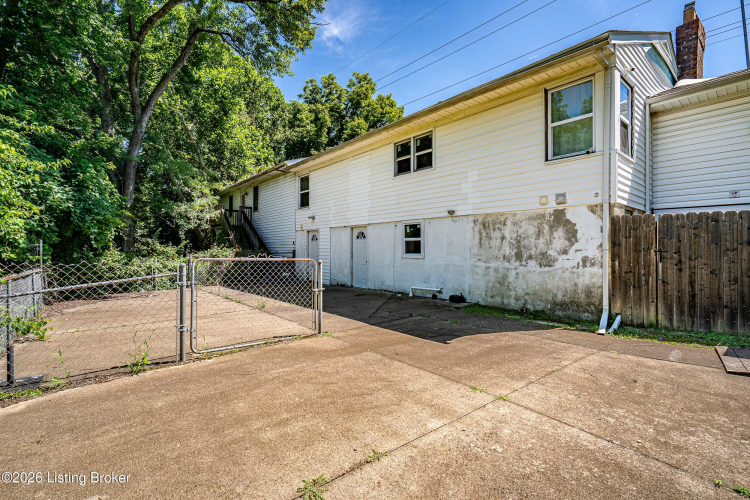 Listing Image 12