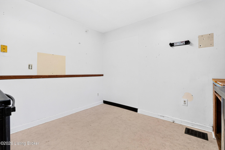 Listing Image 36